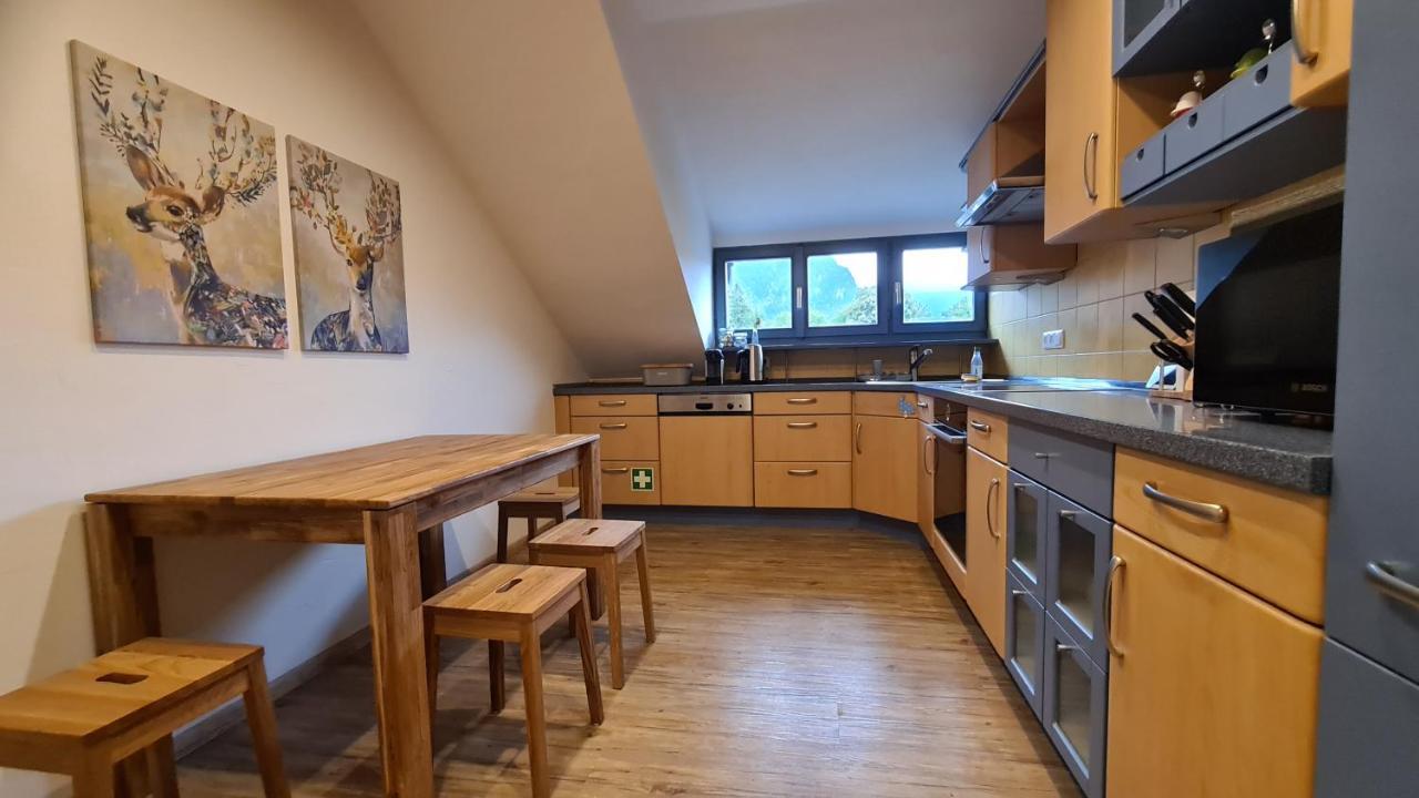 Bunter Hirsch Ferienwohnung Im Garmischer Zentrum 외부 사진